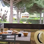Ein Garten In Strand- Und Einkaufsnähe Entspannung Nur 200 M Vom Apartment Le Grau-du-Roi