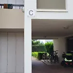 Apartment Ein Garten In Strand- Und Einkaufsnähe Entspannung Nur 200 M Vom *