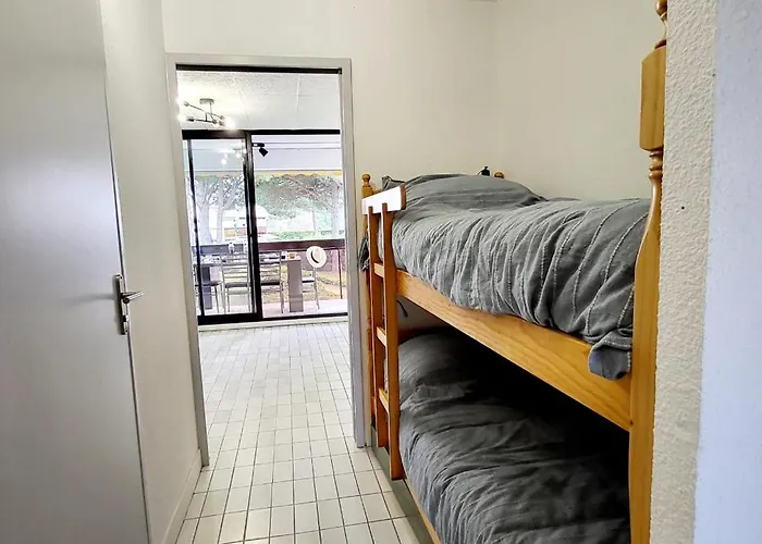 Un Jardin Proche De La Et Commerces Le Grau-du-Roi